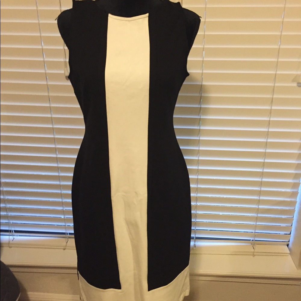 Sleeveless dress